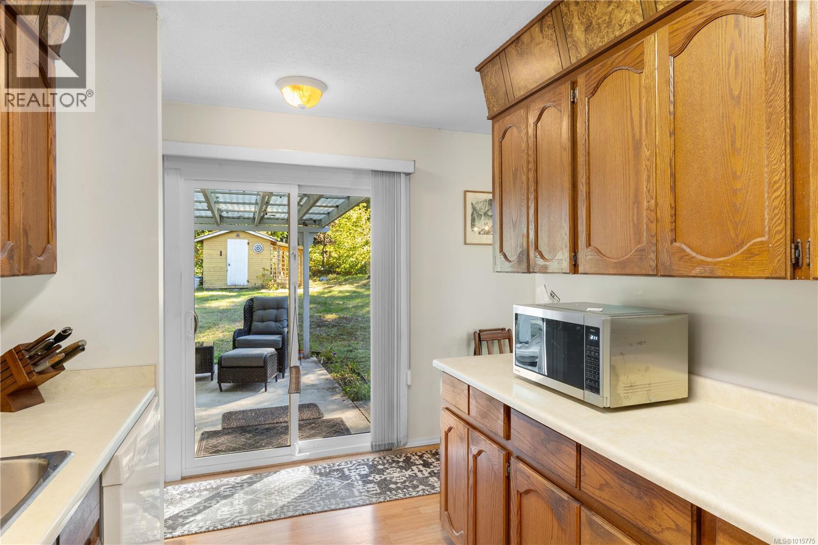 1402 Sunrise Dr, Parksville
