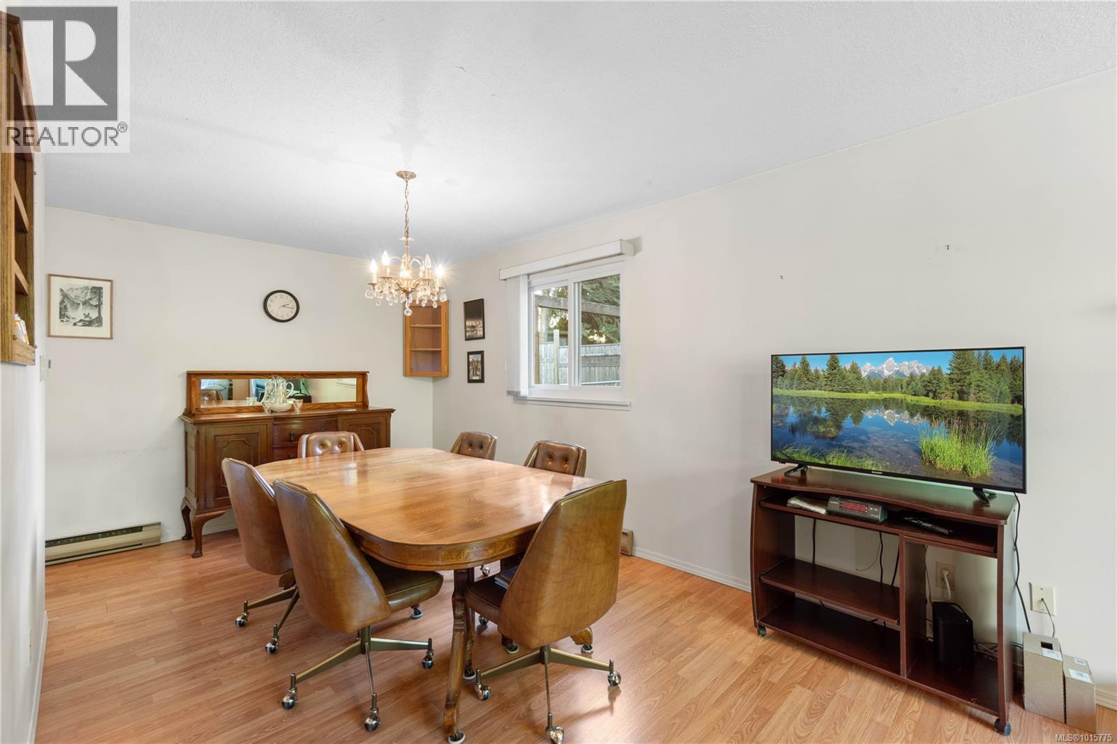 1402 Sunrise Dr, Parksville