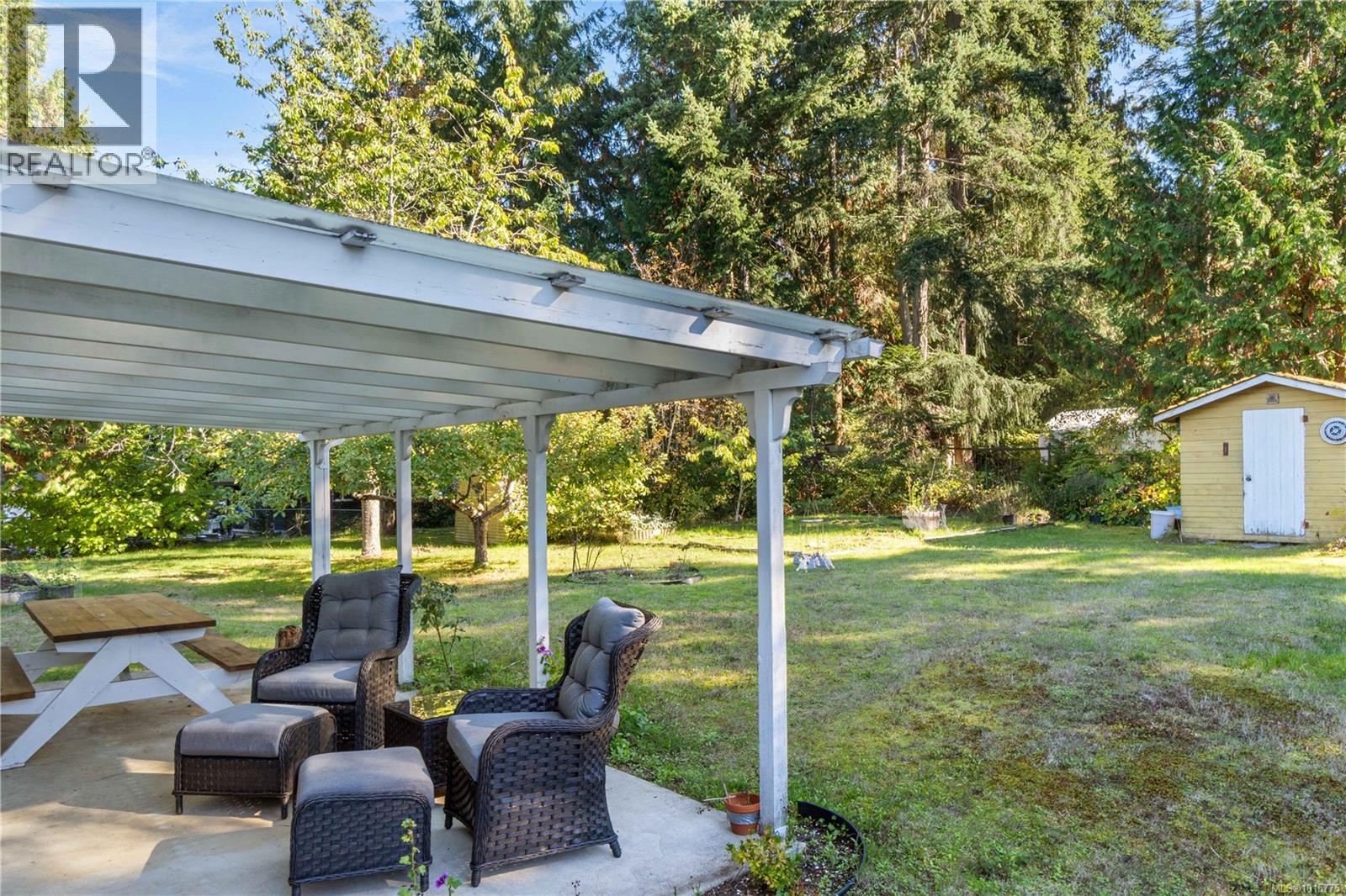 1402 Sunrise Dr, Parksville