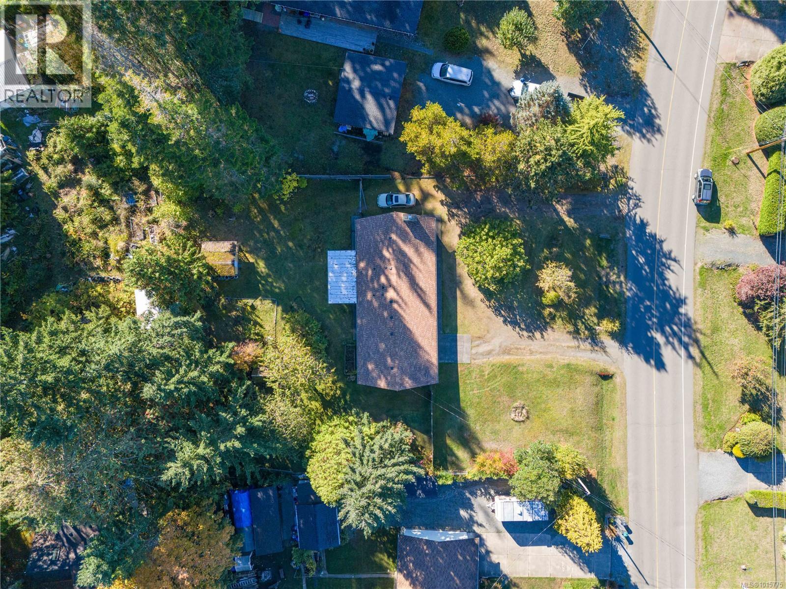 1402 Sunrise Dr, Parksville