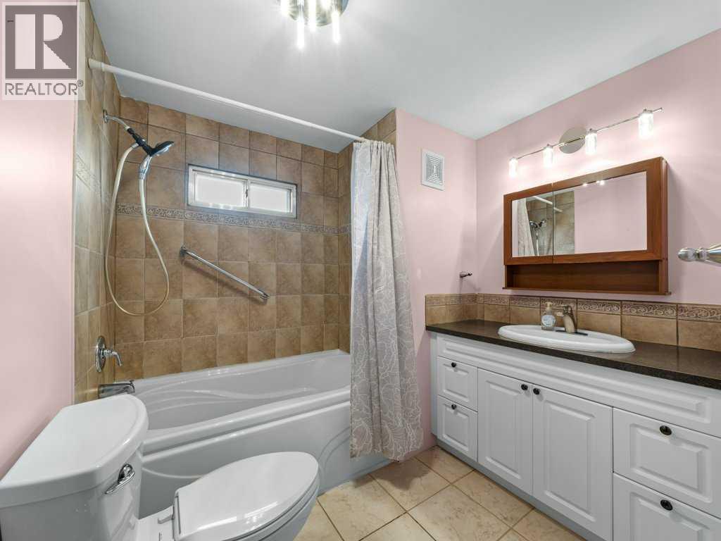 Single Family House for Sale in  Burroughs Place NE Monterey Park Calgary 