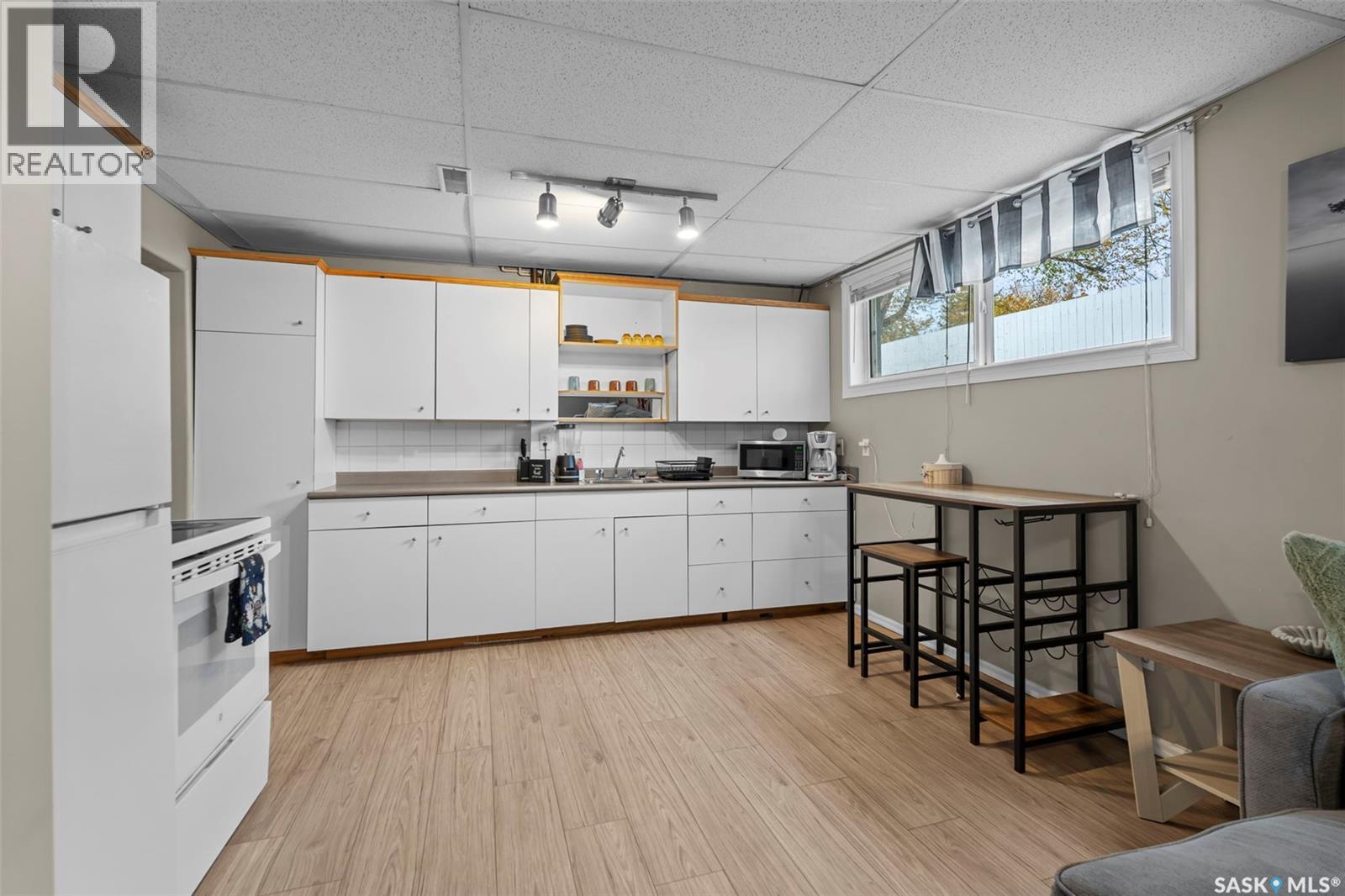 Single Family House Raised bungalow for Sale in  H AVENUE N Saskatoon 