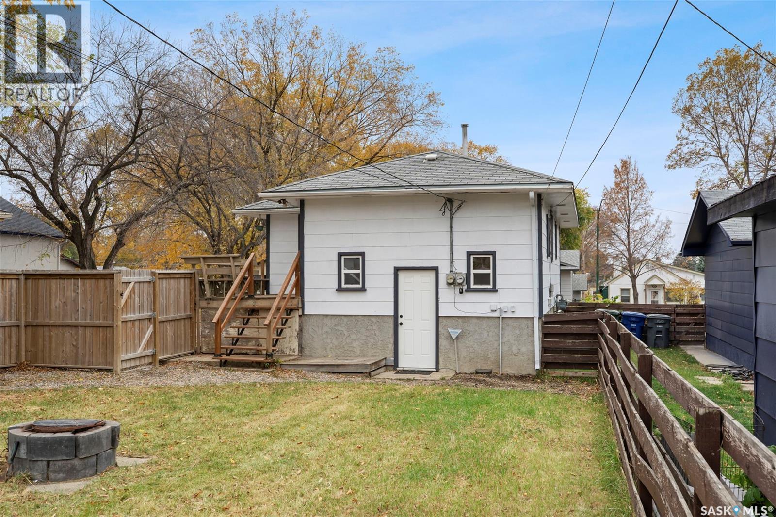 Single Family House Raised bungalow for Sale in  H AVENUE N Saskatoon 