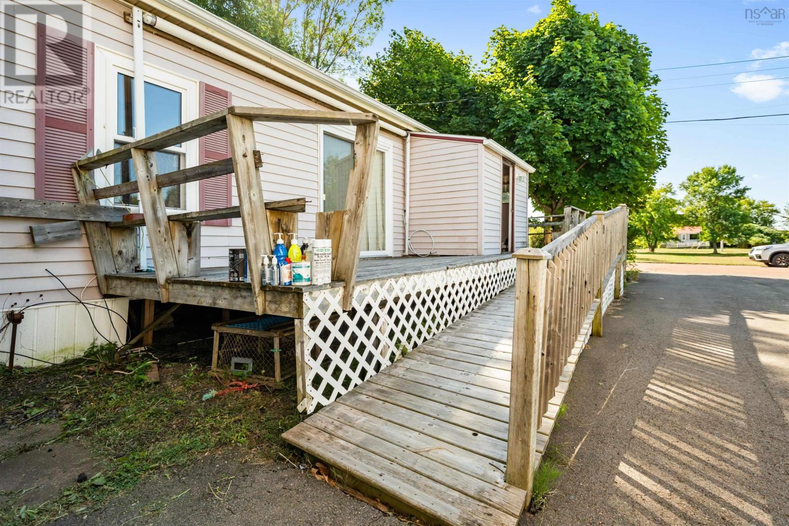 Property 12 of 36 of 167 Prince Albert Street