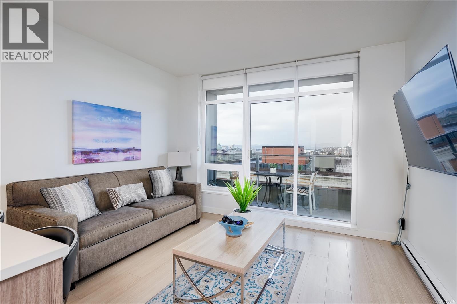 910 728 Yates Street, Victoria