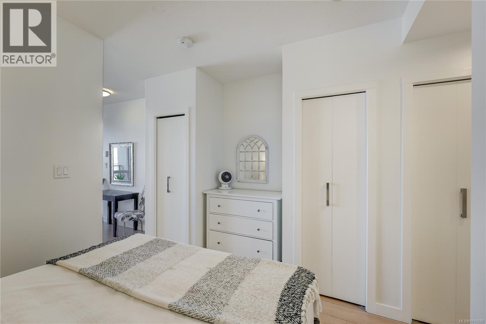 910 728 Yates Street, Victoria