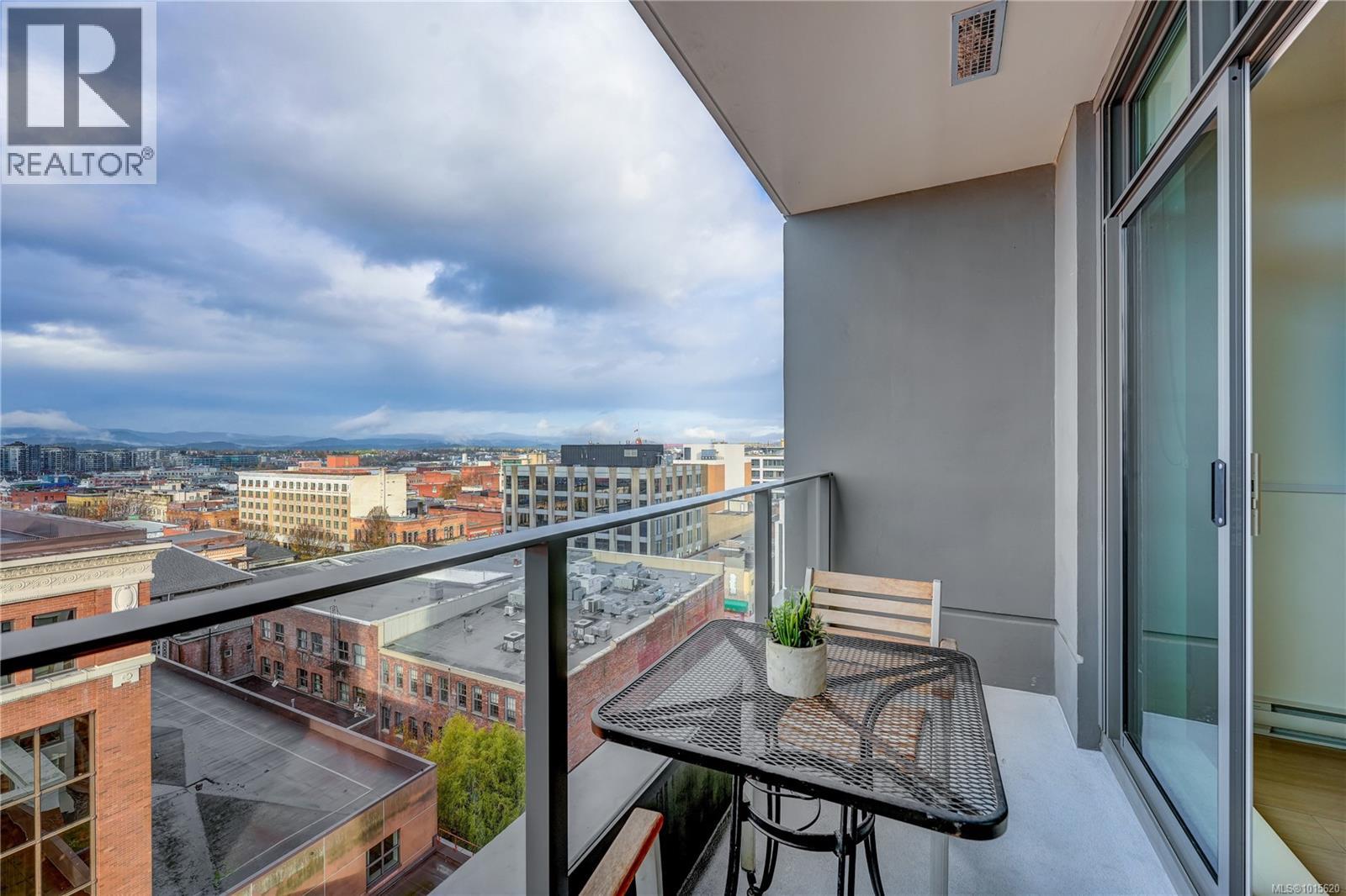 910 728 Yates Street, Victoria