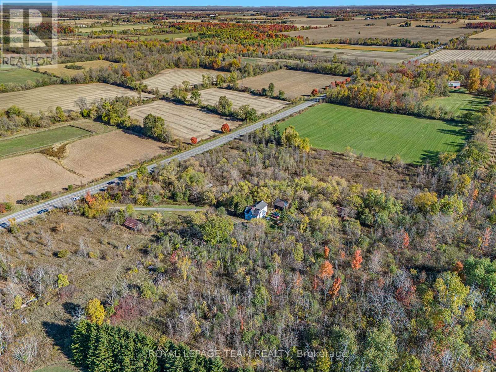 5 acres of privacy!