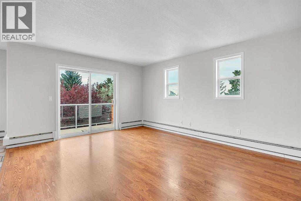 Single Family House for Sale in   Manora Place NE Marlborough Park Calgary 