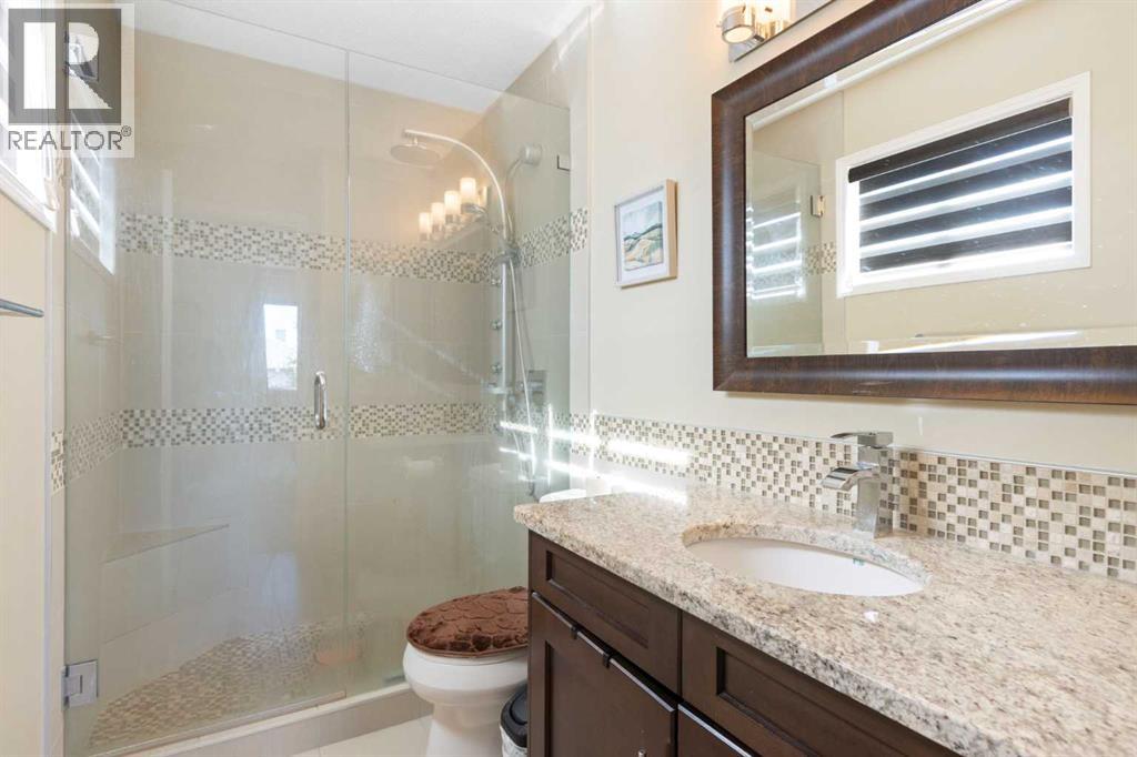 Single Family House for Sale in  Spring Crescent SW Springbank Hill Calgary 