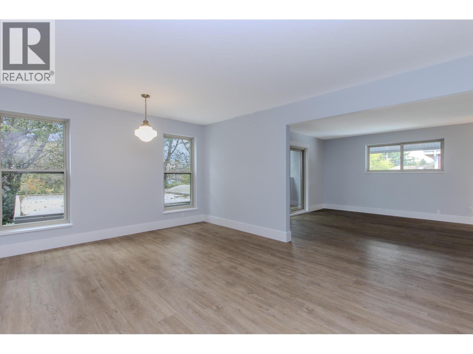 41281 MEADOW AVENUE, Squamish