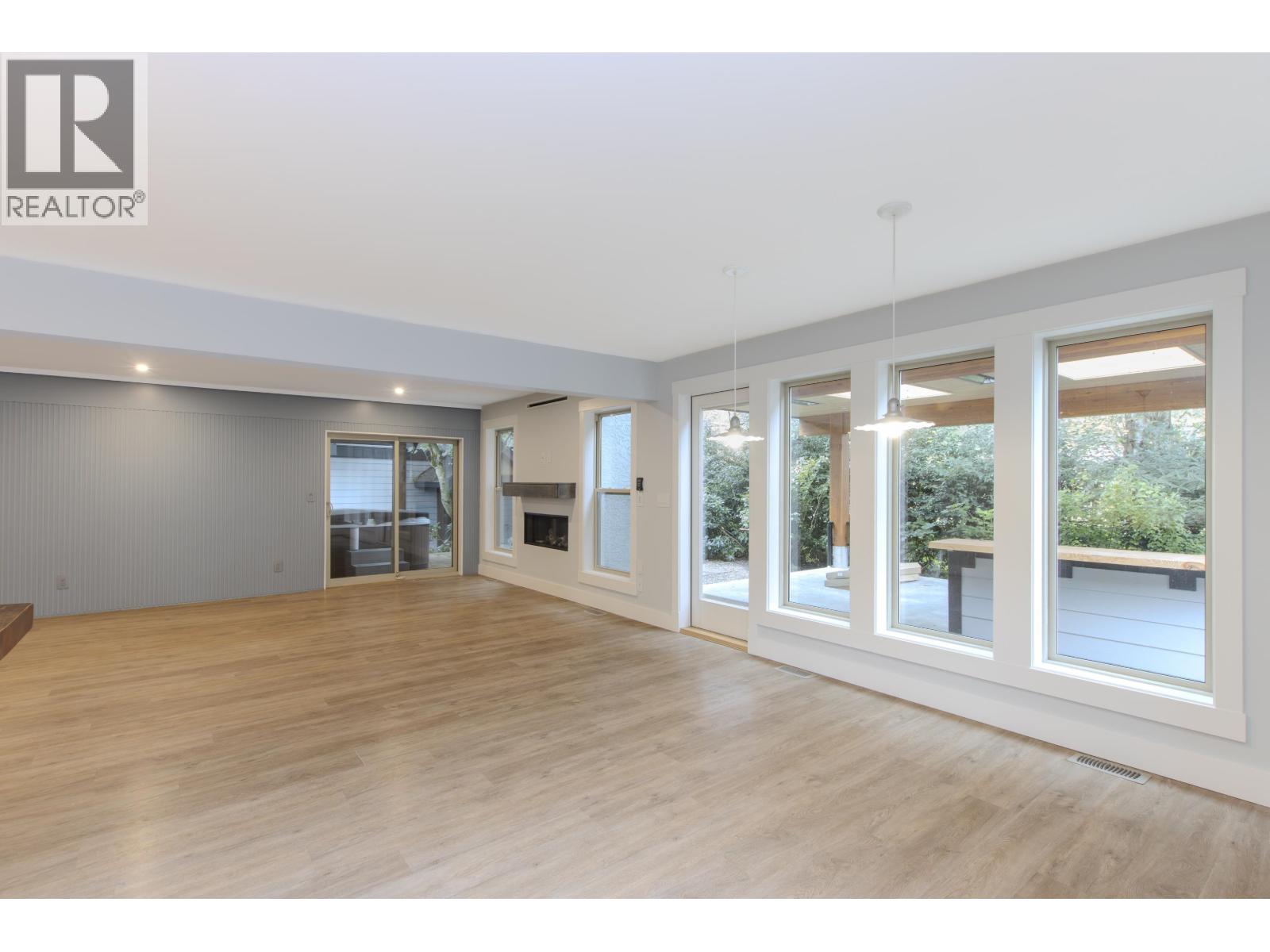 41281 MEADOW AVENUE, Squamish