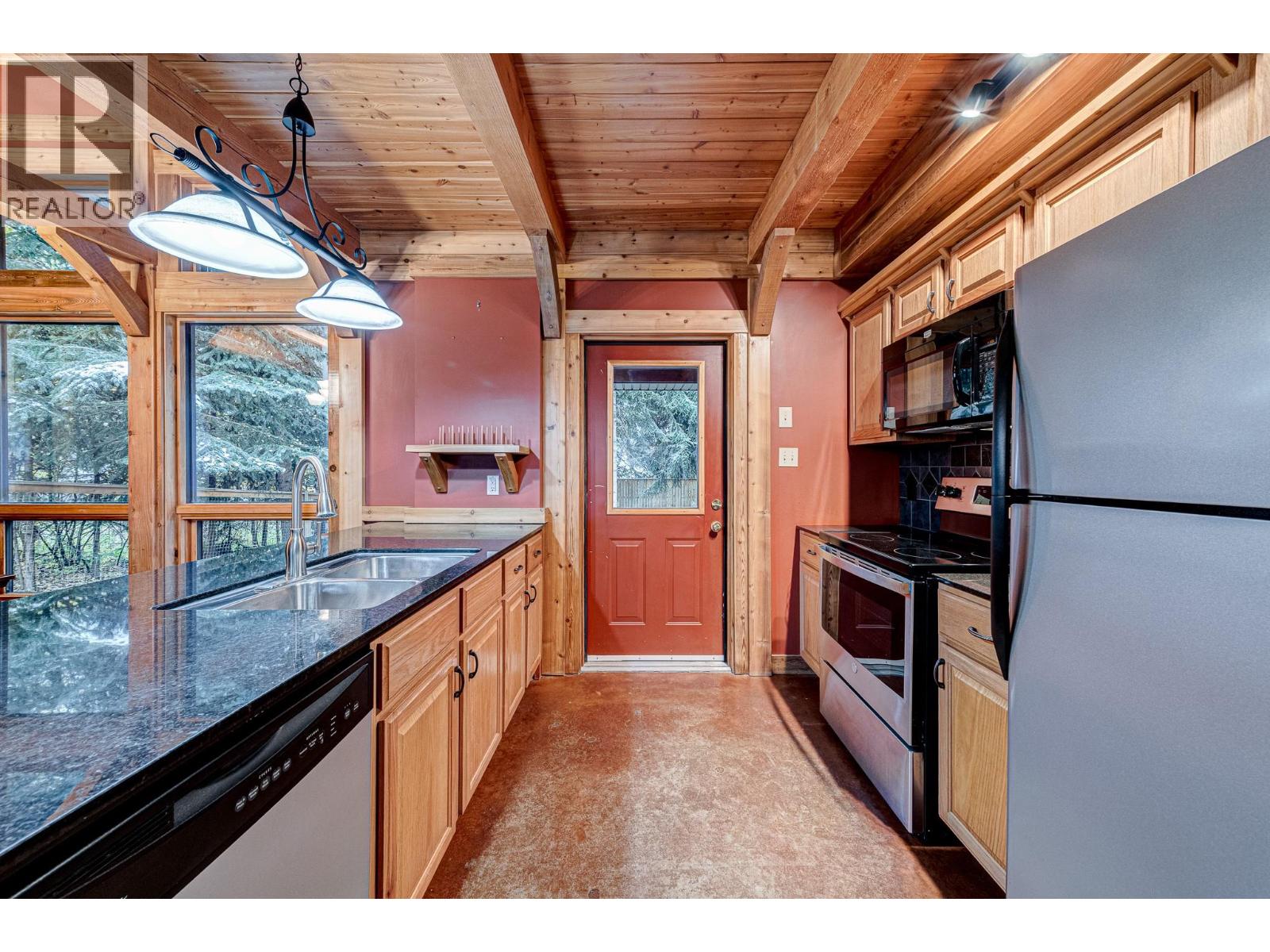 1325 WILDWOOD Drive, Sparwood