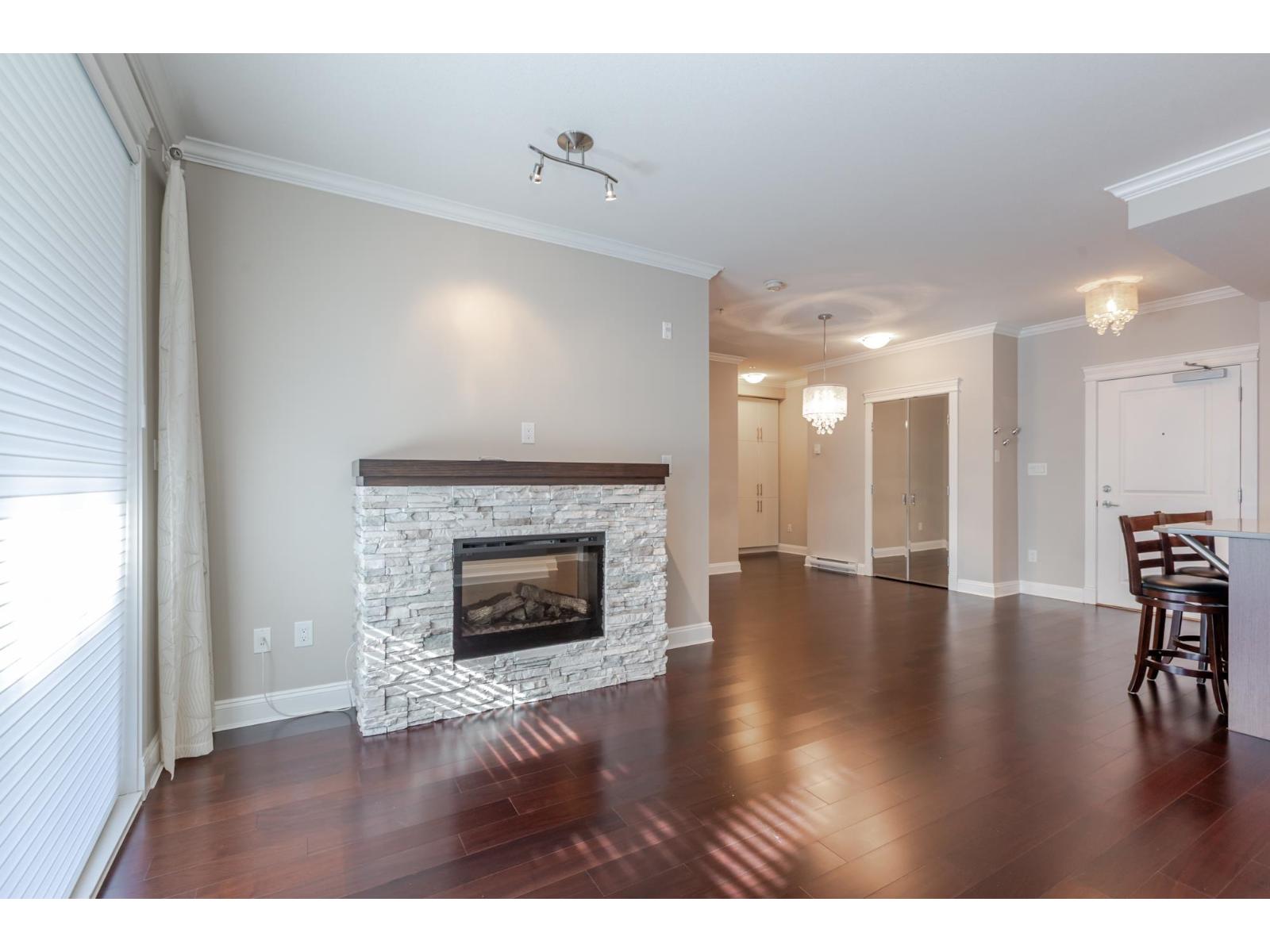 105 15336 17A AVENUE, Surrey