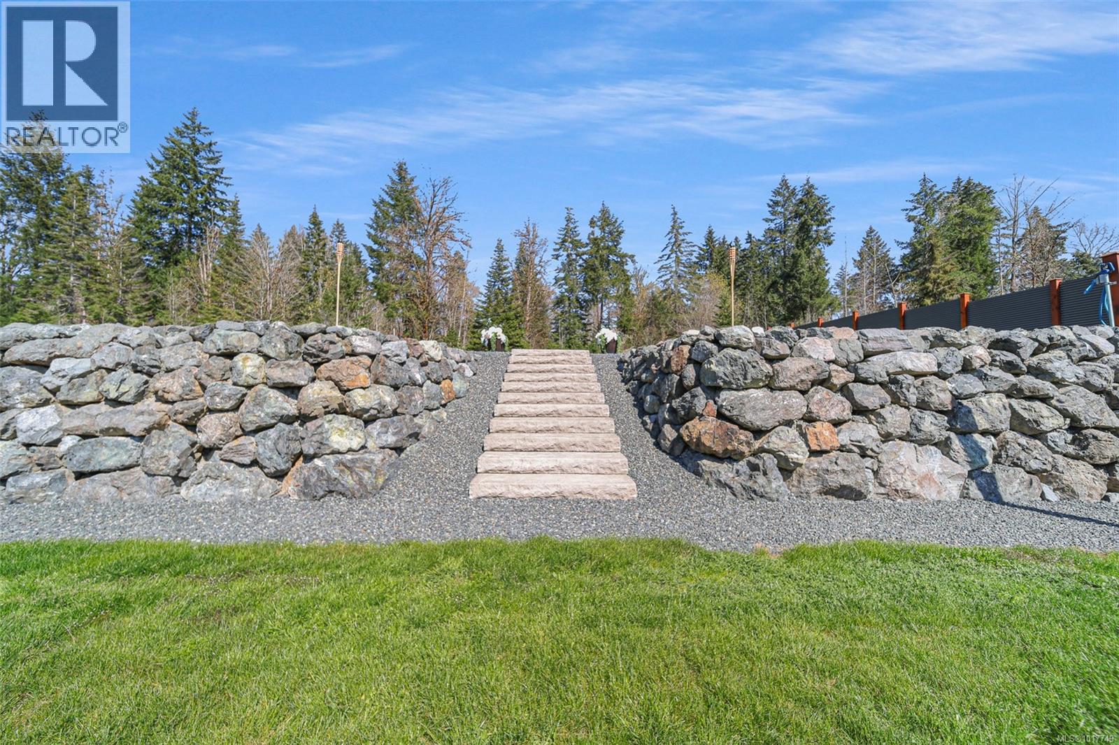 6345 Karen Pl, Port Alberni