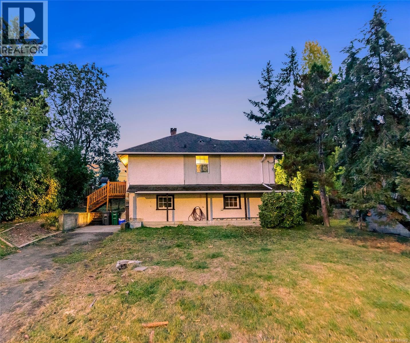  611 Polyanthus Crescent, Saanich