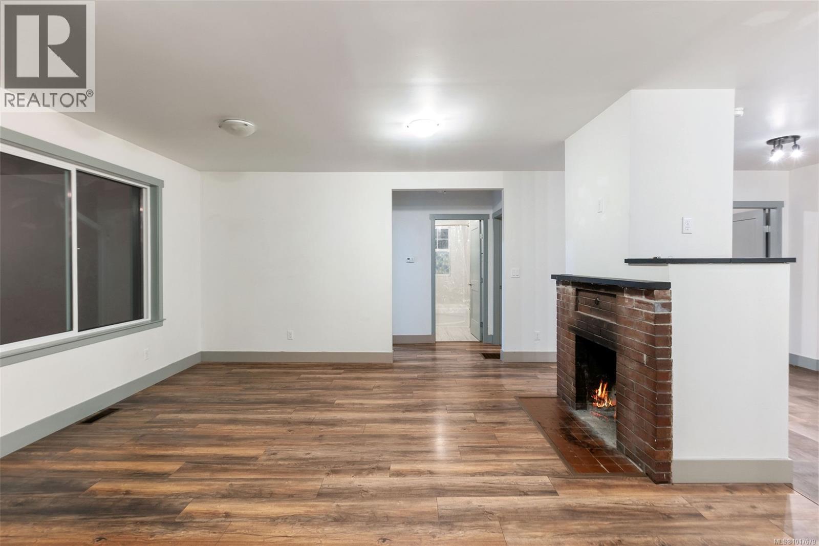  611 Polyanthus Crescent, Saanich