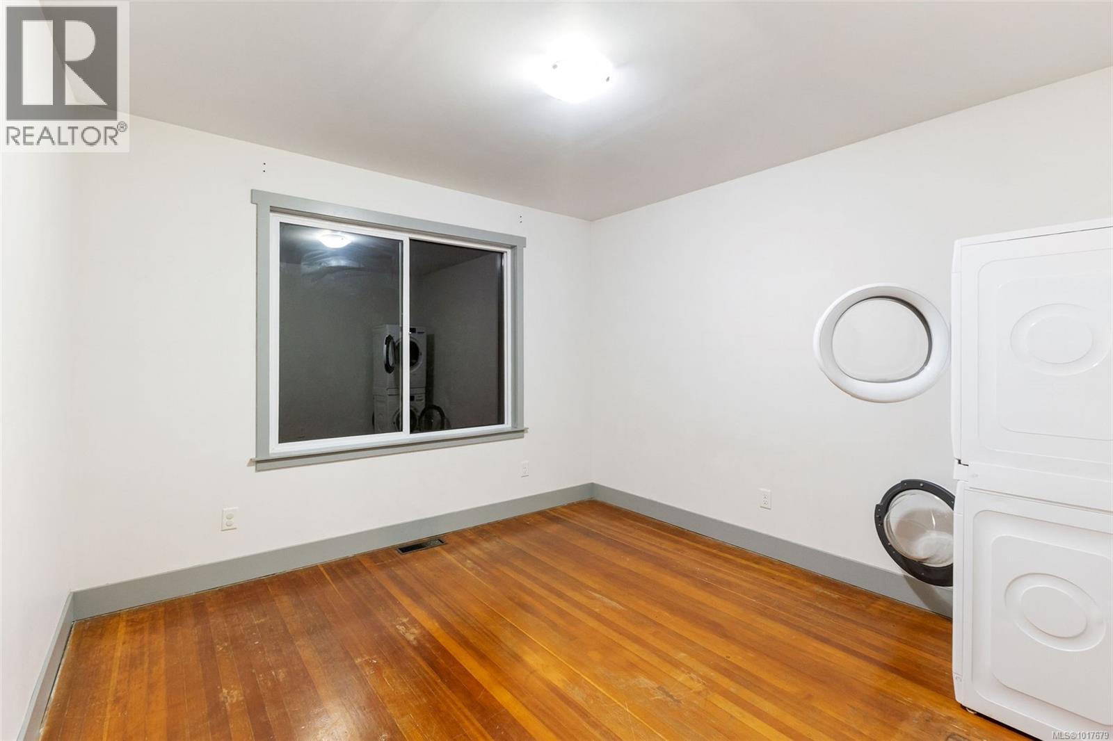  611 Polyanthus Crescent, Saanich