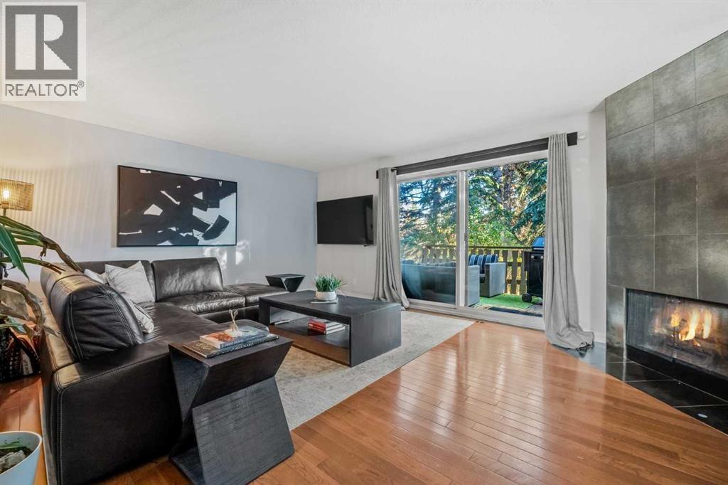 Single Family House for Sale in    Avenue SW Lakeview Calgary 