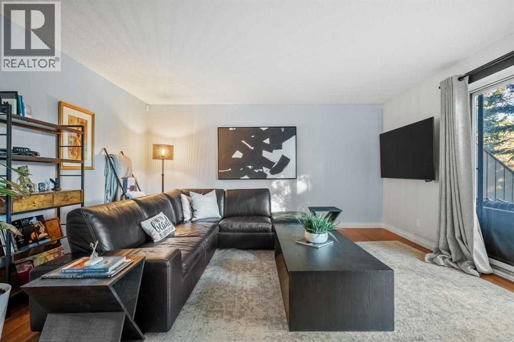 Single Family House for Sale in    Avenue SW Lakeview Calgary 