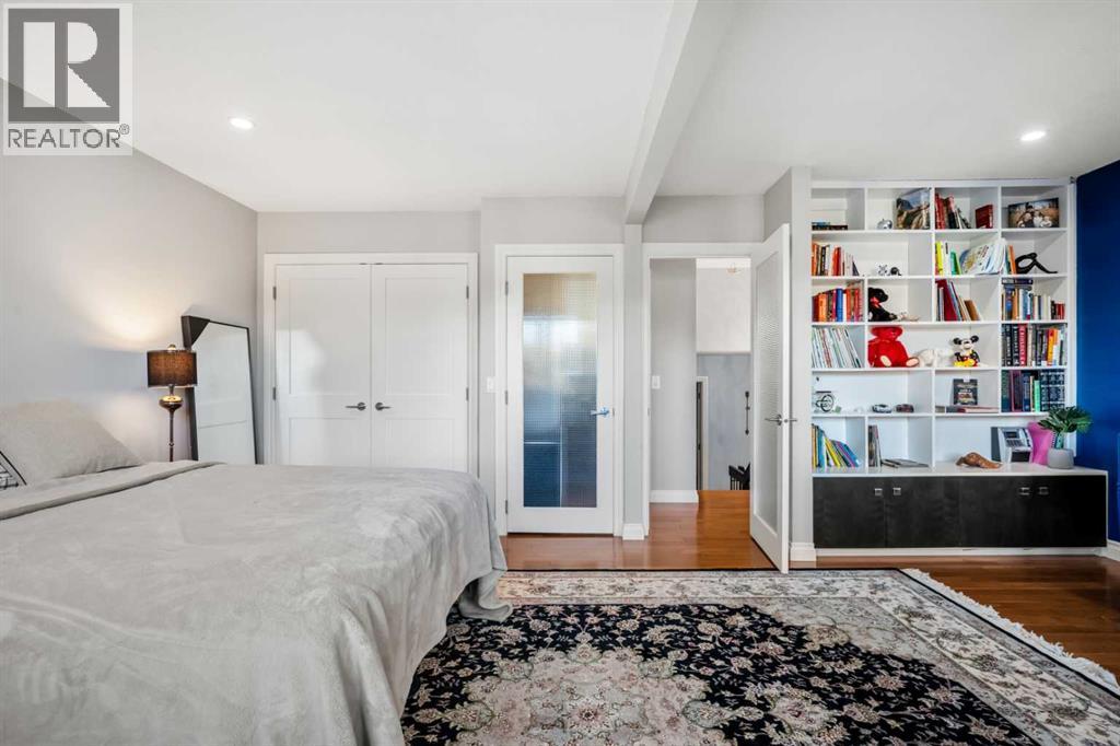 Single Family House for Sale in    Avenue SW Lakeview Calgary 