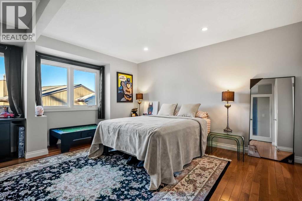 Single Family House for Sale in    Avenue SW Lakeview Calgary 