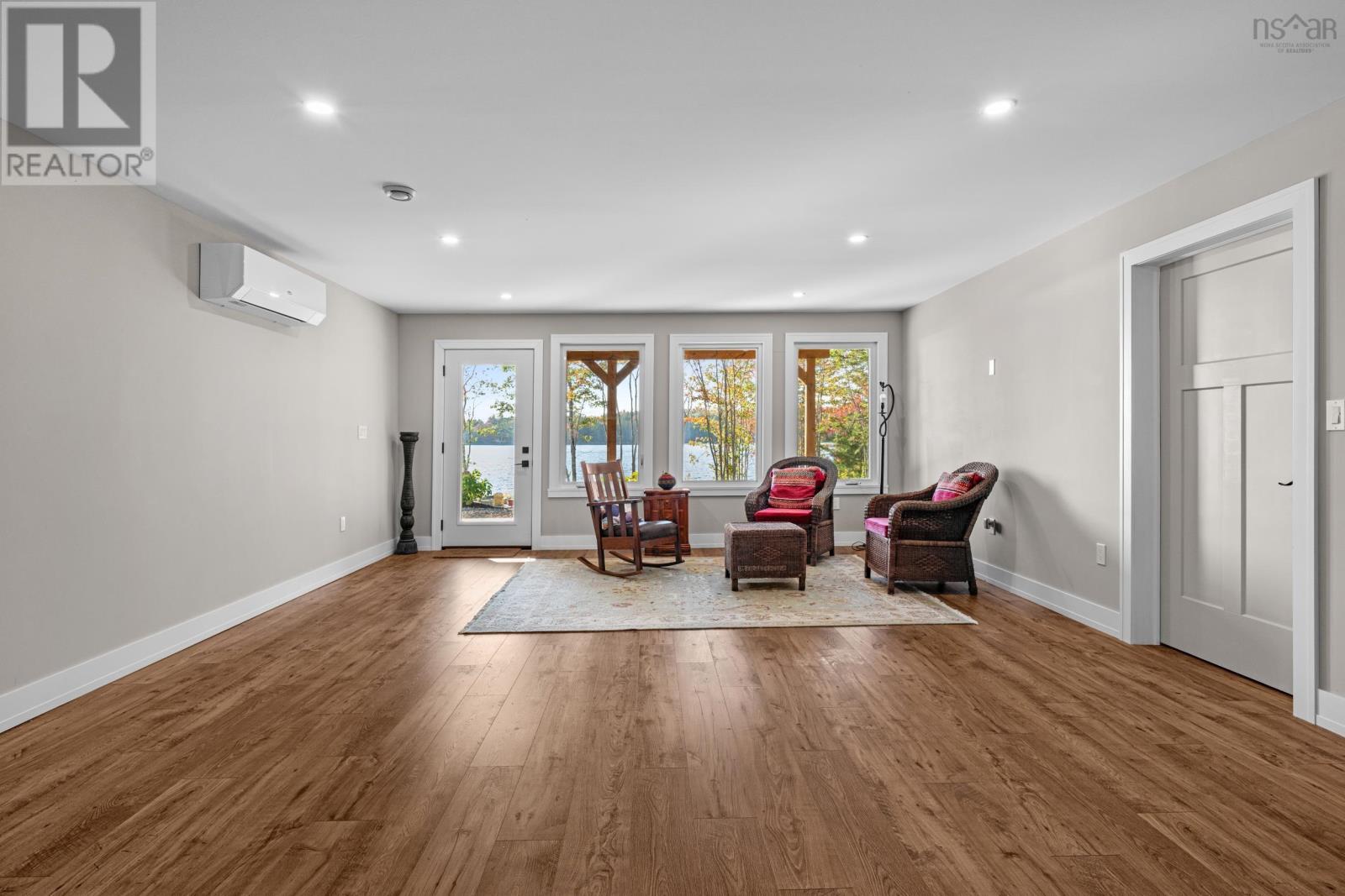 Property 36 of 46 of 250 Maple Leaf Lane