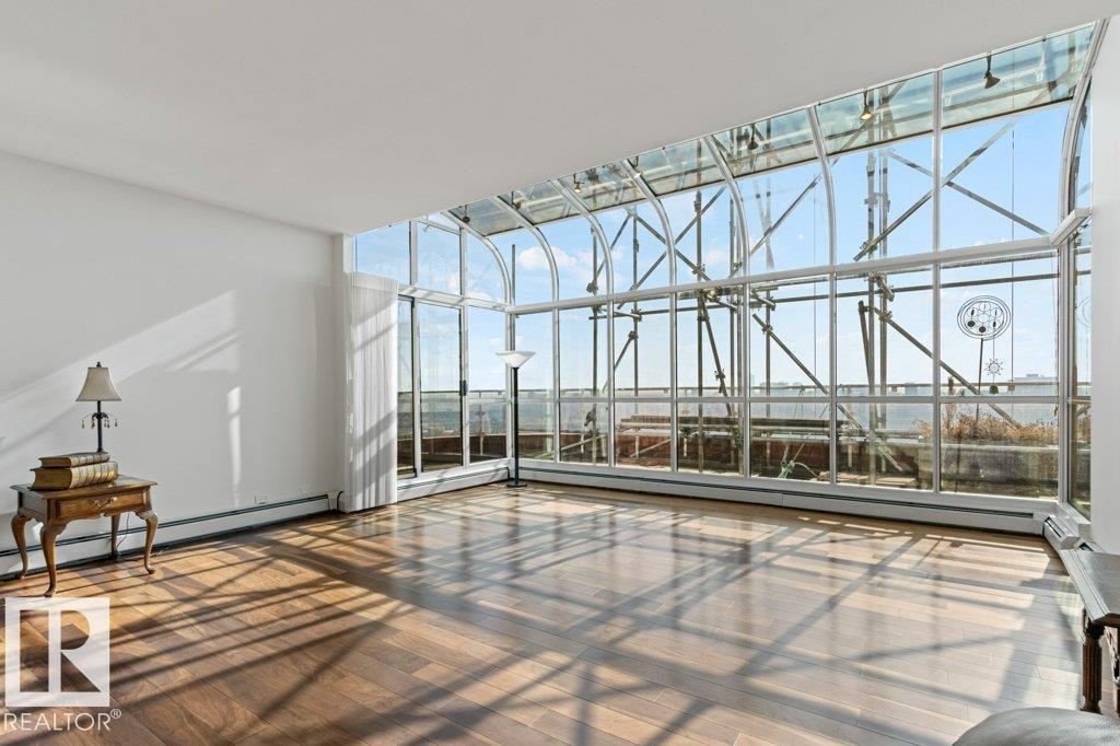 #1701 10010 119 ST NW, Edmonton