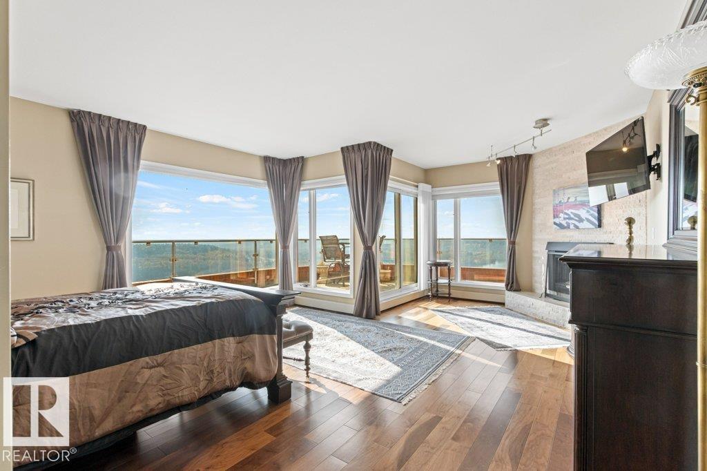 #1701 10010 119 ST NW, Edmonton