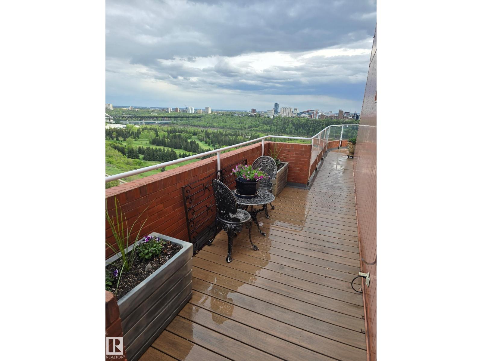 #1701 10010 119 ST NW, Edmonton