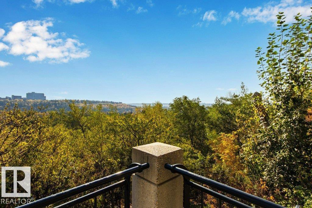 #1701 10010 119 ST NW, Edmonton