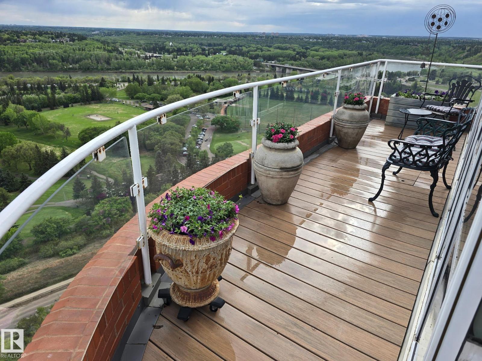 #1701 10010 119 ST NW, Edmonton