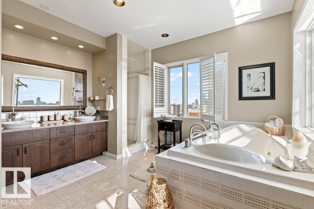 #1701 10010 119 ST NW, Edmonton