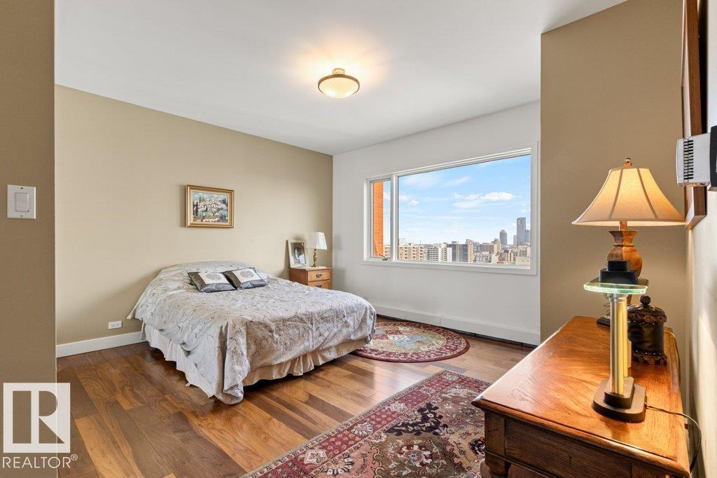 #1701 10010 119 ST NW, Edmonton