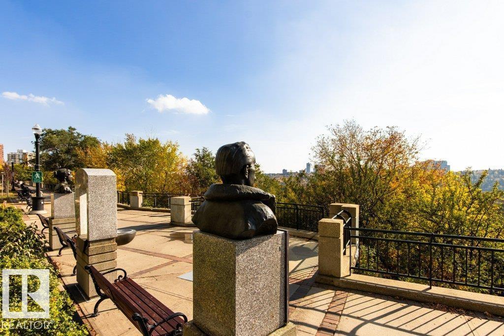 #1701 10010 119 ST NW, Edmonton