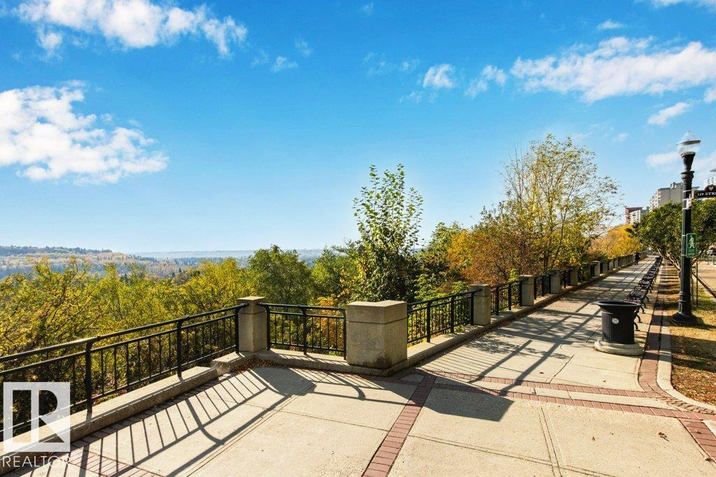 #1701 10010 119 ST NW, Edmonton