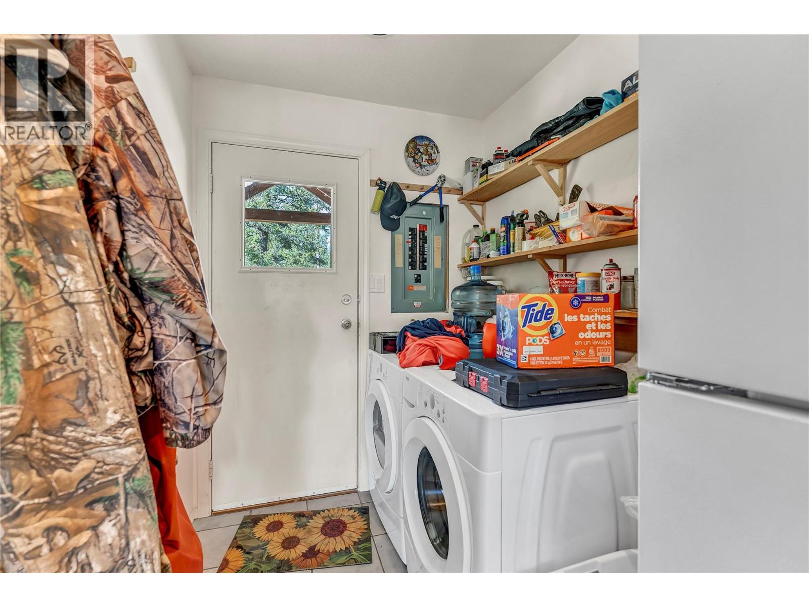 2556 PRINCETON SUMMERLAND Road, Princeton