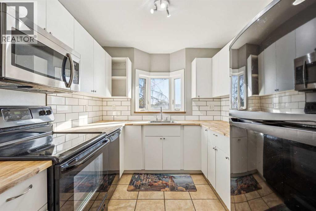 Single Family House for Sale in   Garry Crescent NE Greenview Calgary 