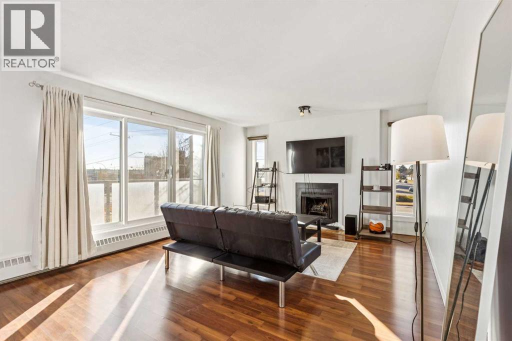 215, 335 Garry Crescent NE, Calgary, Alberta