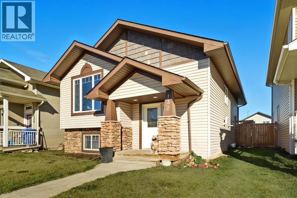 132 Heartland Crescent, Penhold