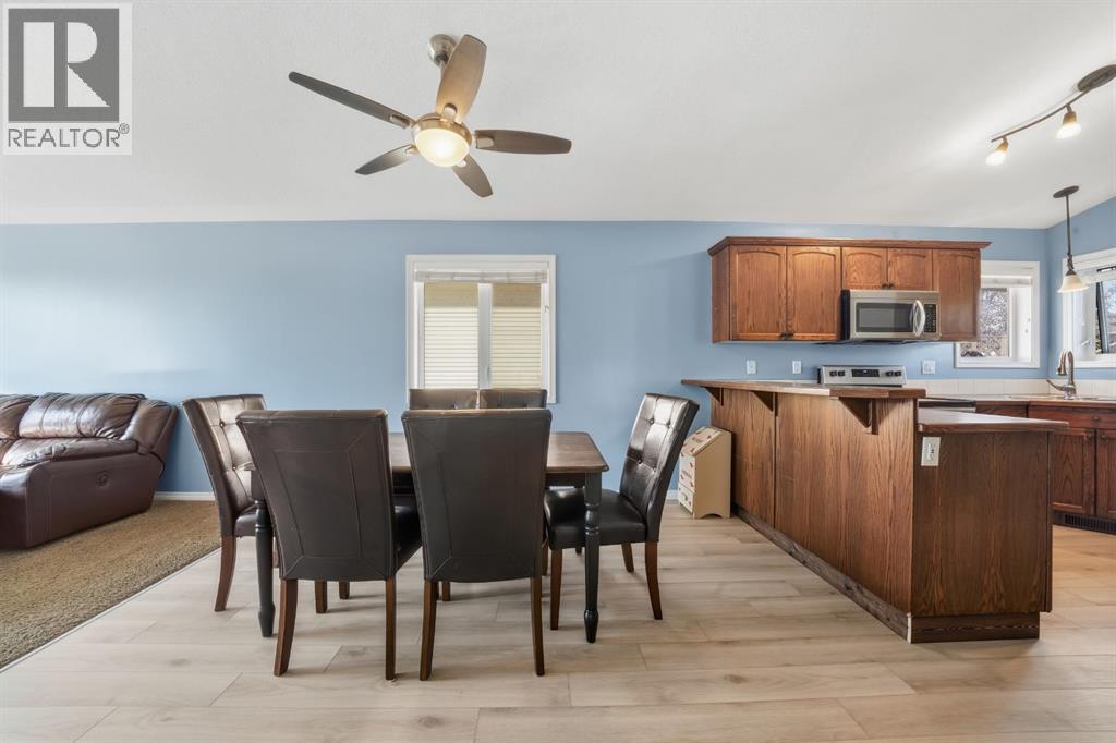 132 Heartland Crescent, Penhold