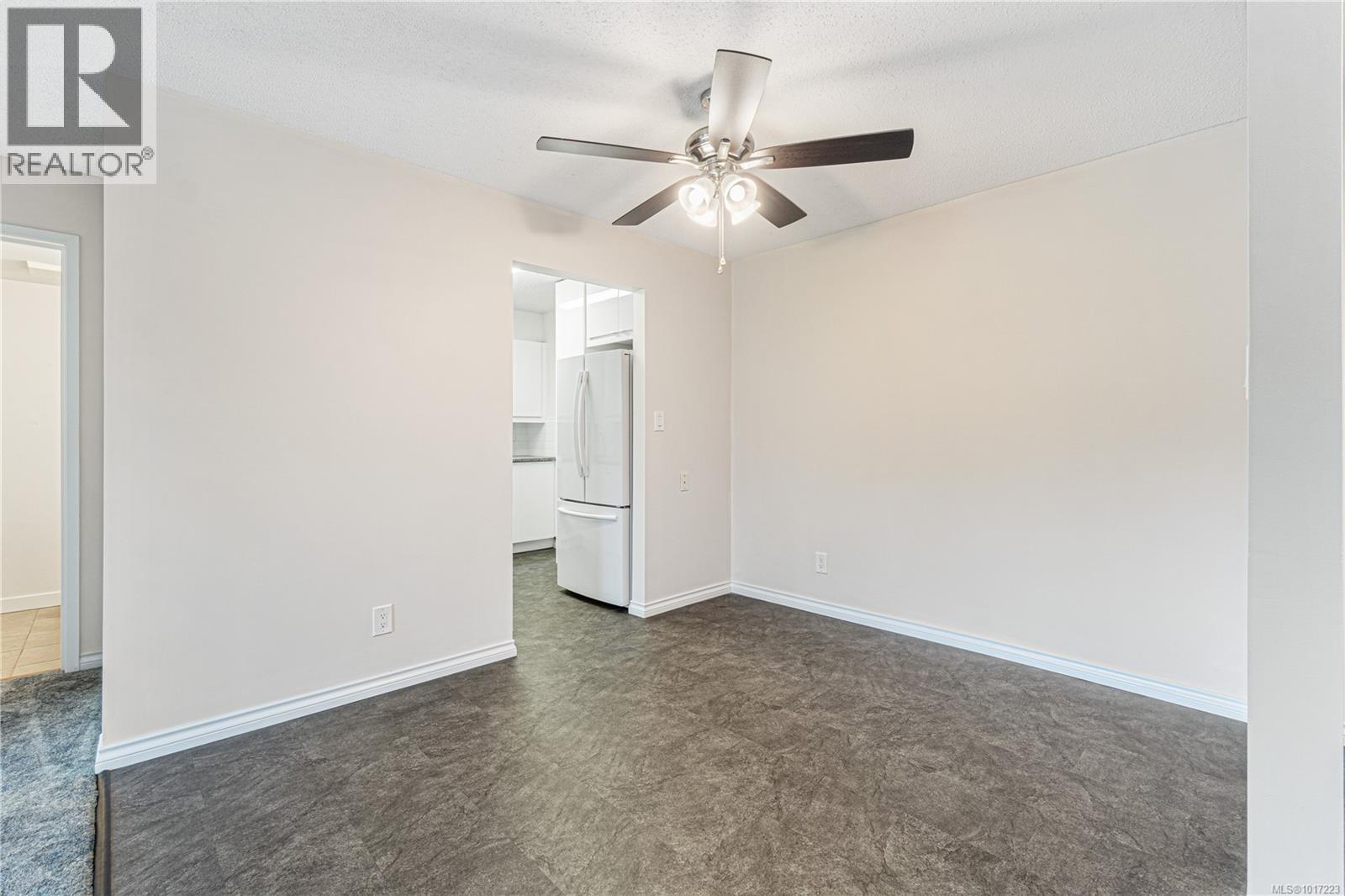 307 6715 Dover Rd, Nanaimo