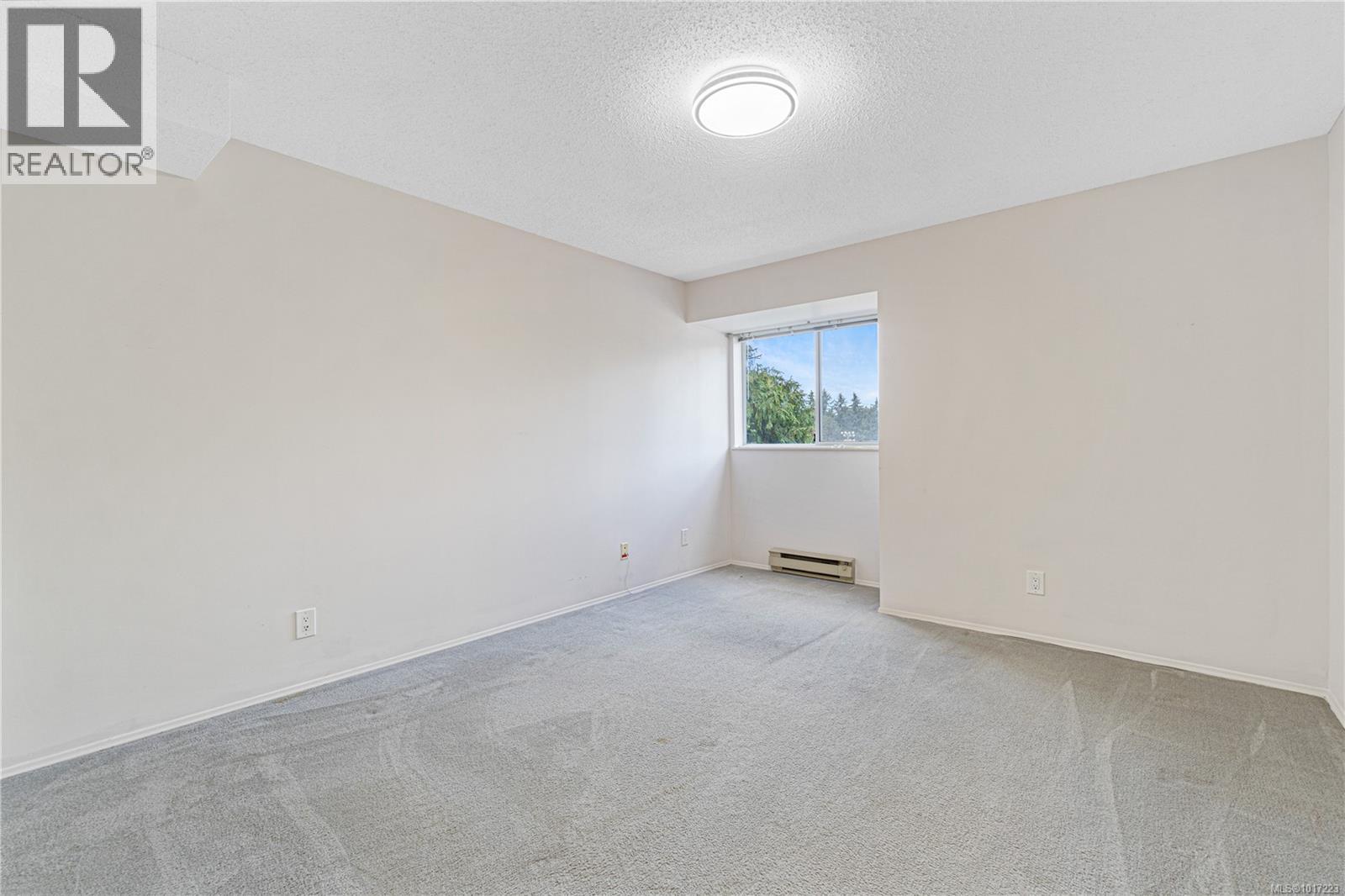 307 6715 Dover Rd, Nanaimo