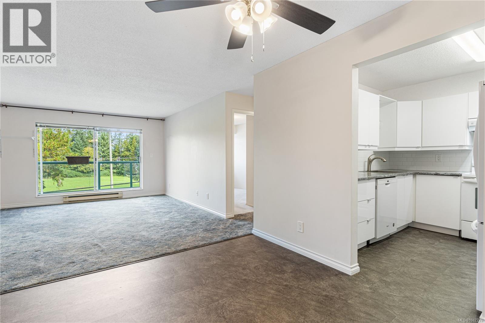 307 6715 Dover Rd, Nanaimo