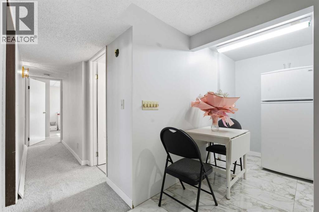 Single Family House Bi-level for Sale in  Pinetree Place NE Pineridge Calgary 