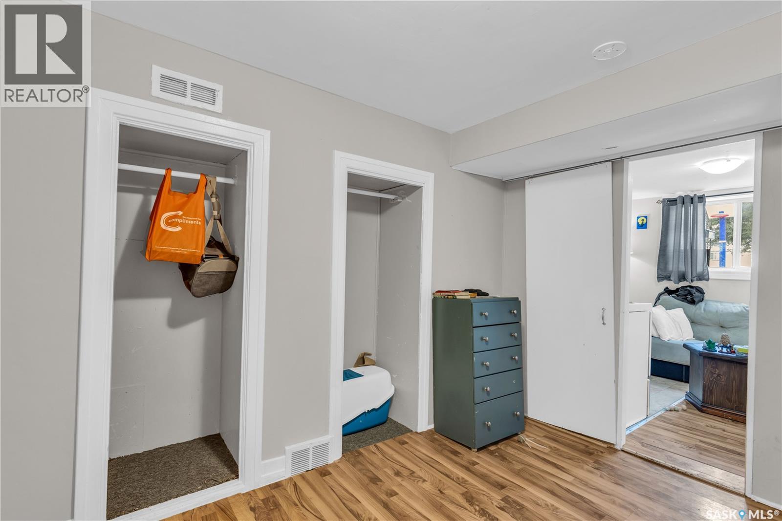 Single Family House Raised bungalow for Sale in  D AVENUE N Saskatoon 