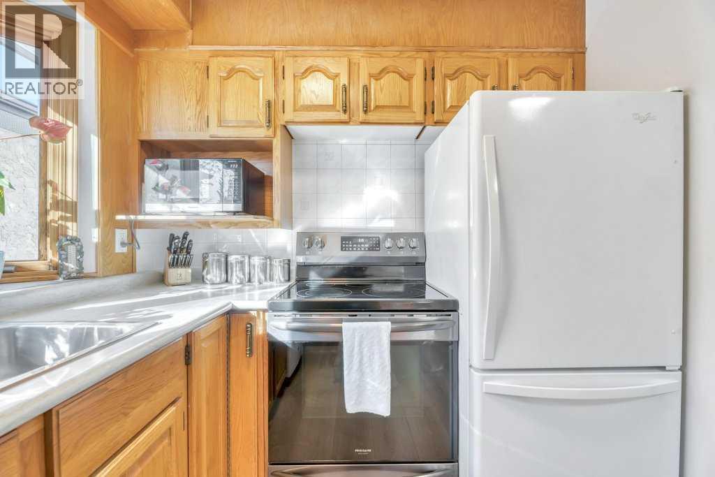 Single Family House 4 Level for Sale in  Maidstone Drive NE Marlborough Park Calgary 