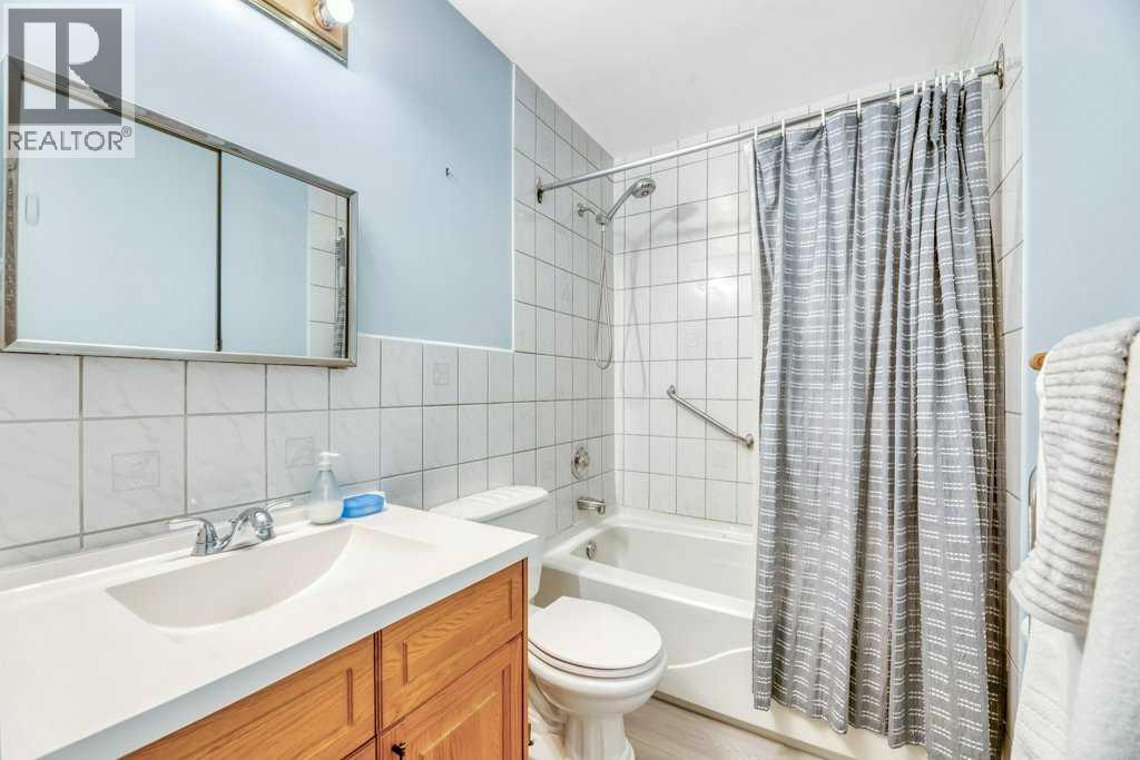 Single Family House 4 Level for Sale in  Maidstone Drive NE Marlborough Park Calgary 