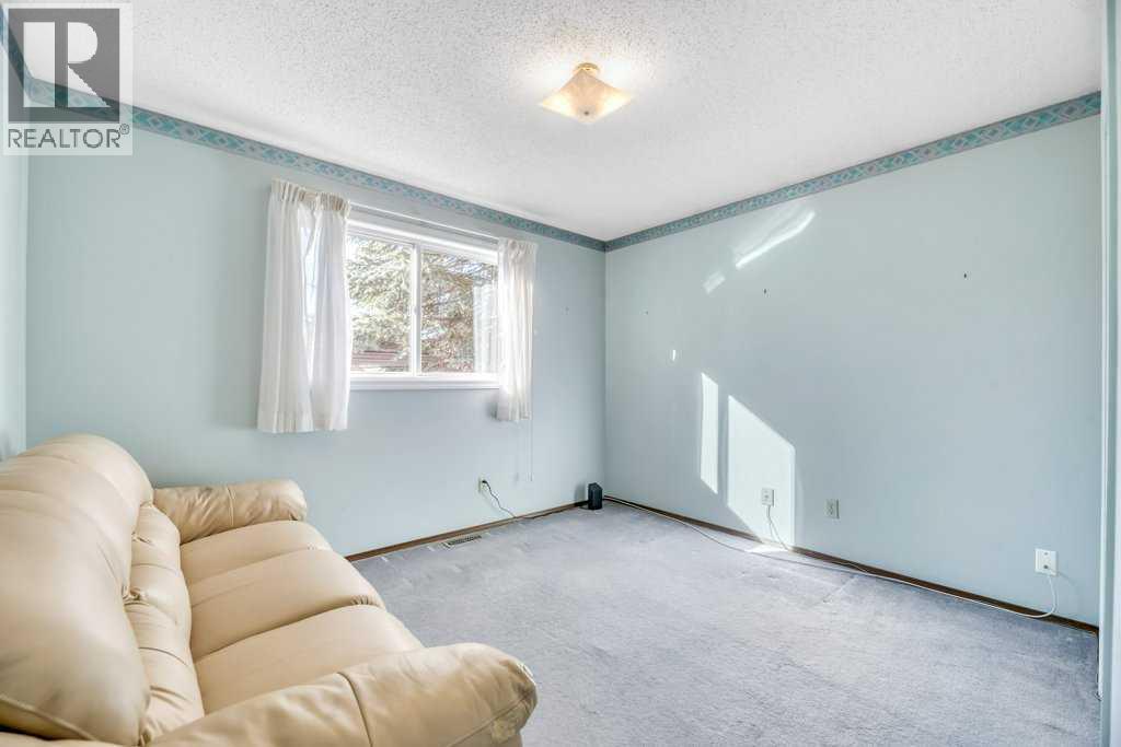 Single Family House 4 Level for Sale in  Maidstone Drive NE Marlborough Park Calgary 