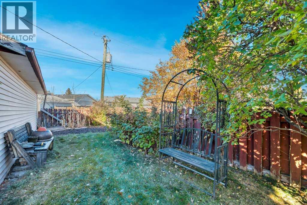 Single Family House 4 Level for Sale in  Maidstone Drive NE Marlborough Park Calgary 